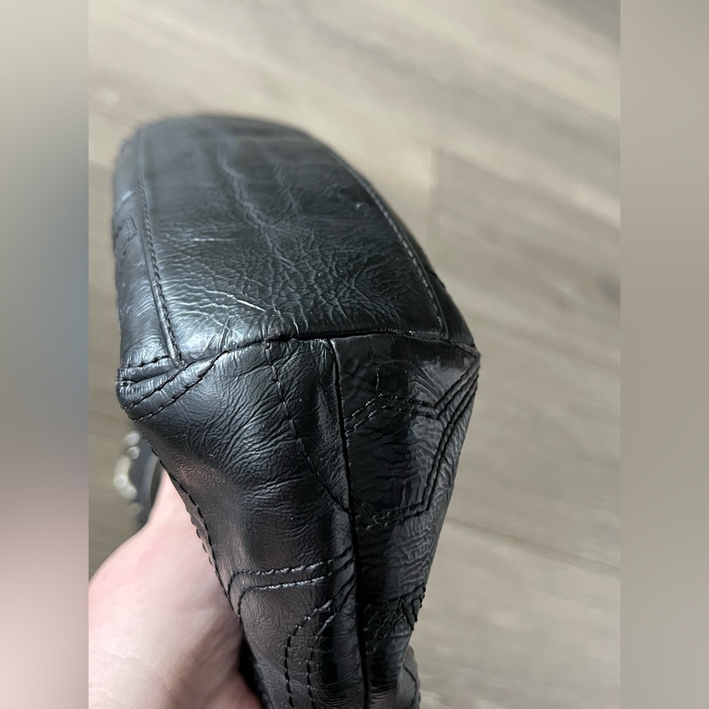 EUC Coach Black Hobo Bag Circa 2012 and Coach Love Large Wristlet Circa 2019 - Picture 13 of 16